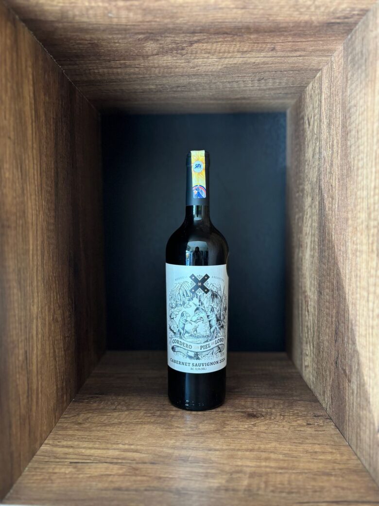 CORDERO CON PIEL DE LOBO CABERNET SAUVIGNON